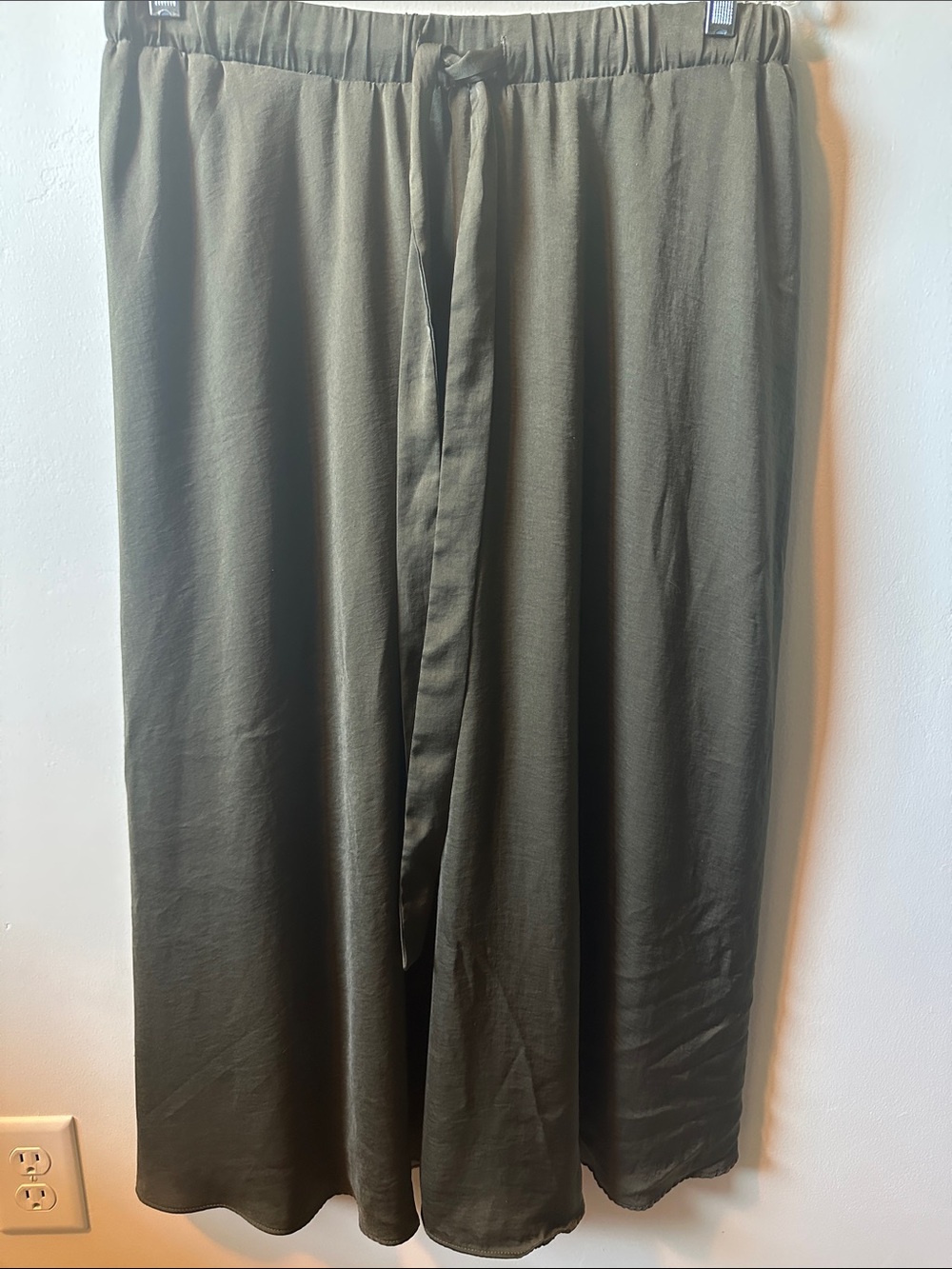 BANANA REPUBLIC Olive Maxi Skirt with Drawstring